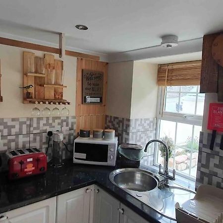 Cosy Cottage In Garnant Bagian luar foto
