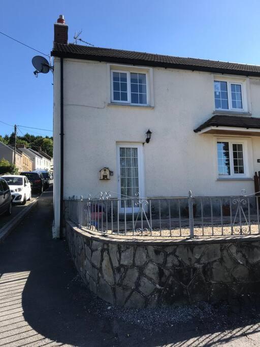 Cosy Cottage In Garnant Bagian luar foto